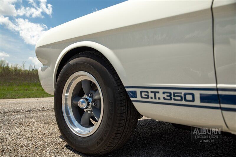 Ford-Mustang-1966-White-Blue-0-19