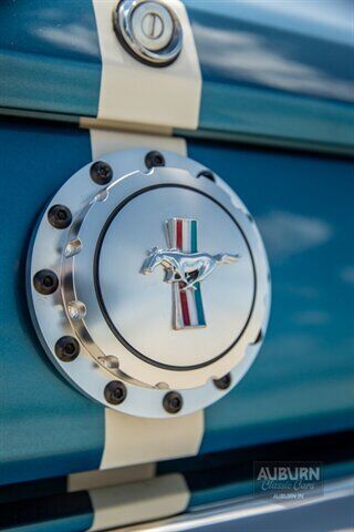 Ford-Mustang-1966-White-Blue-0-26