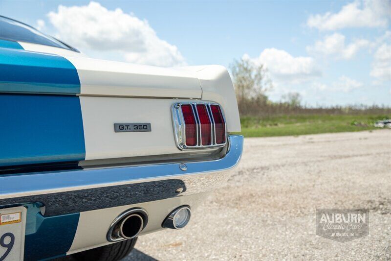 Ford-Mustang-1966-White-Blue-0-27