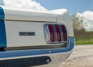 Ford-Mustang-1966-White-Blue-0-28