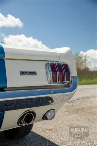 Ford-Mustang-1966-White-Blue-0-28