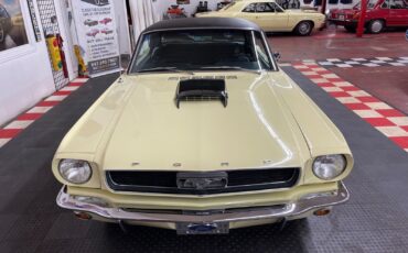 Ford-Mustang-1966-Yellow-Black-121707-4