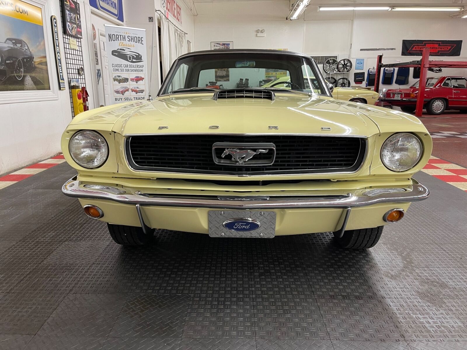 Ford-Mustang-1966-Yellow-Black-121707-6