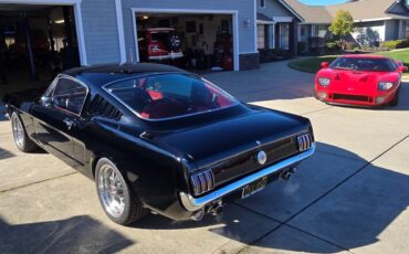 Ford-Mustang-1966-black-17881-5