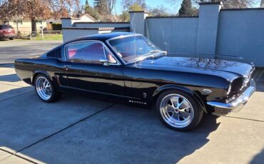 Ford-Mustang-1966-black-17881-8