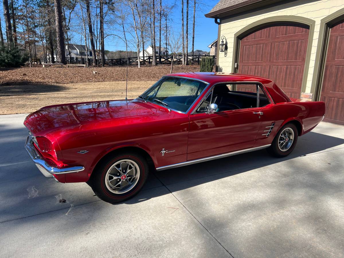 Ford-Mustang-1966-black-3164