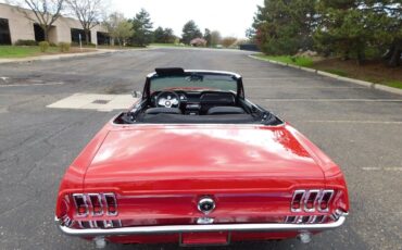 Ford-Mustang-1967-Red-Black-1019-3