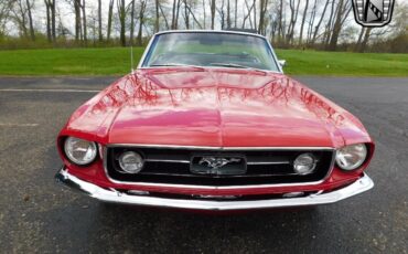 Ford-Mustang-1967-Red-Black-1019-4