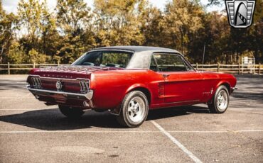 Ford-Mustang-1967-Red-Black-50306-6