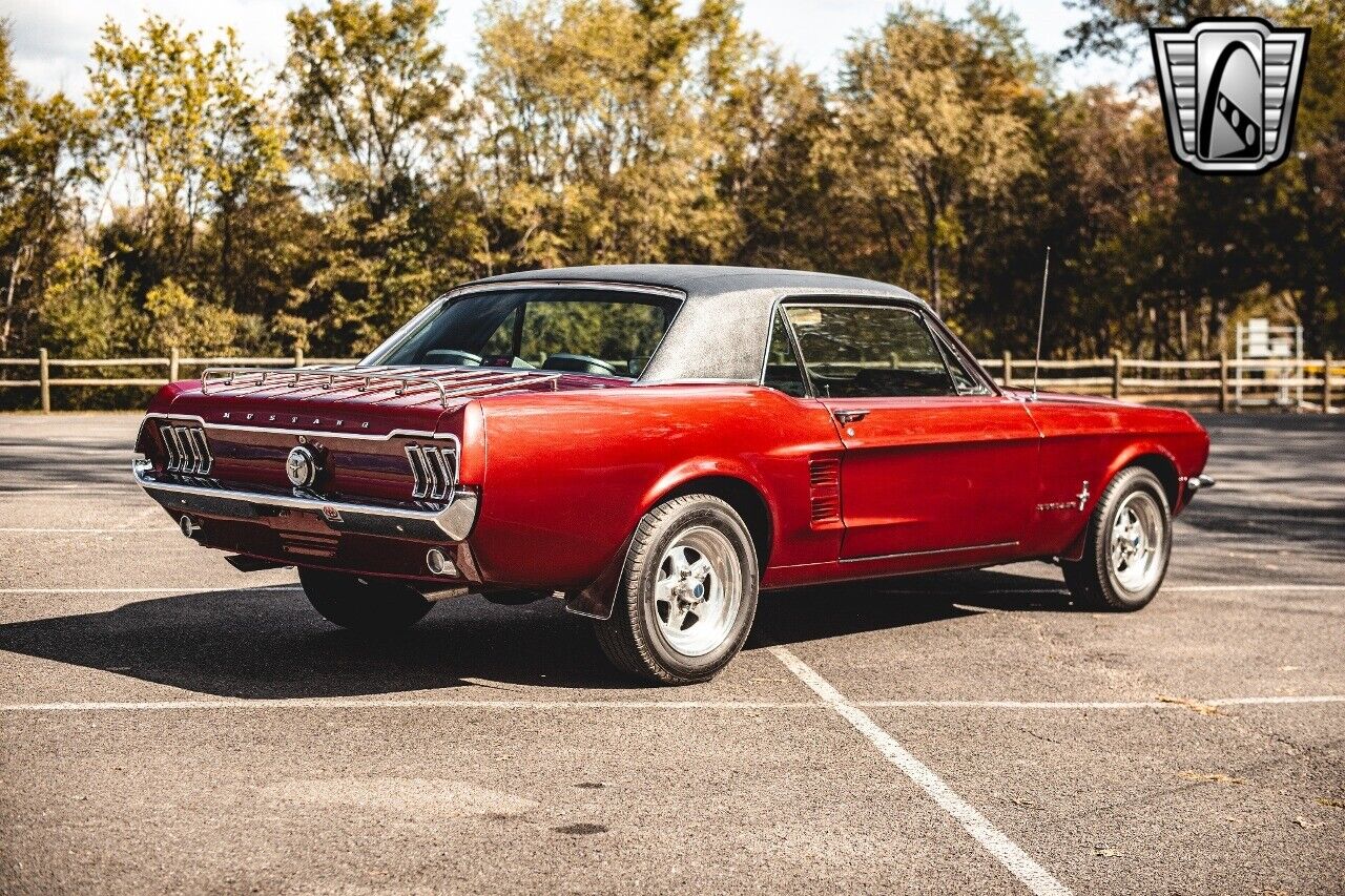 Ford-Mustang-1967-Red-Black-50306-6