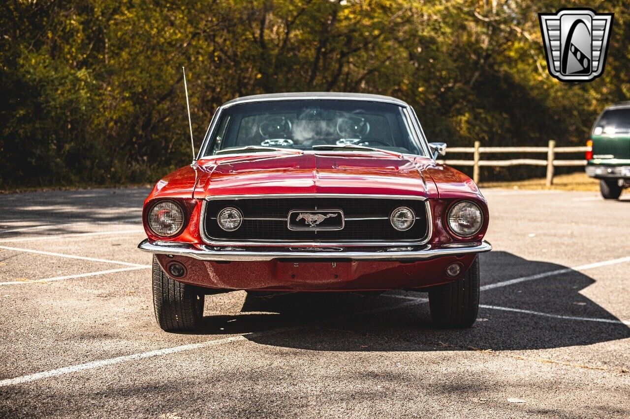 Ford-Mustang-1967-Red-Black-50306-9