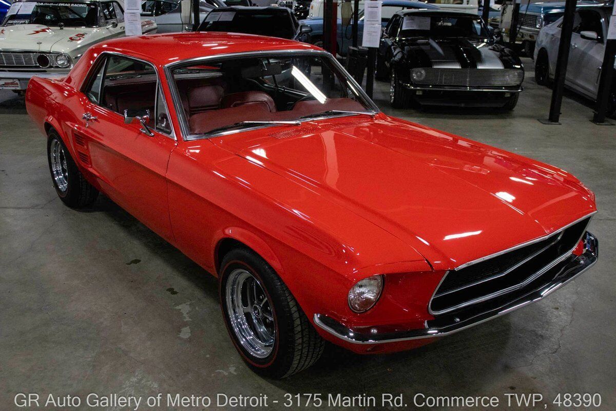 Ford-Mustang-1967-Red-Red-13580-8