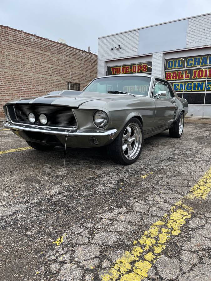 Ford-Mustang-1967-grey-78858-15