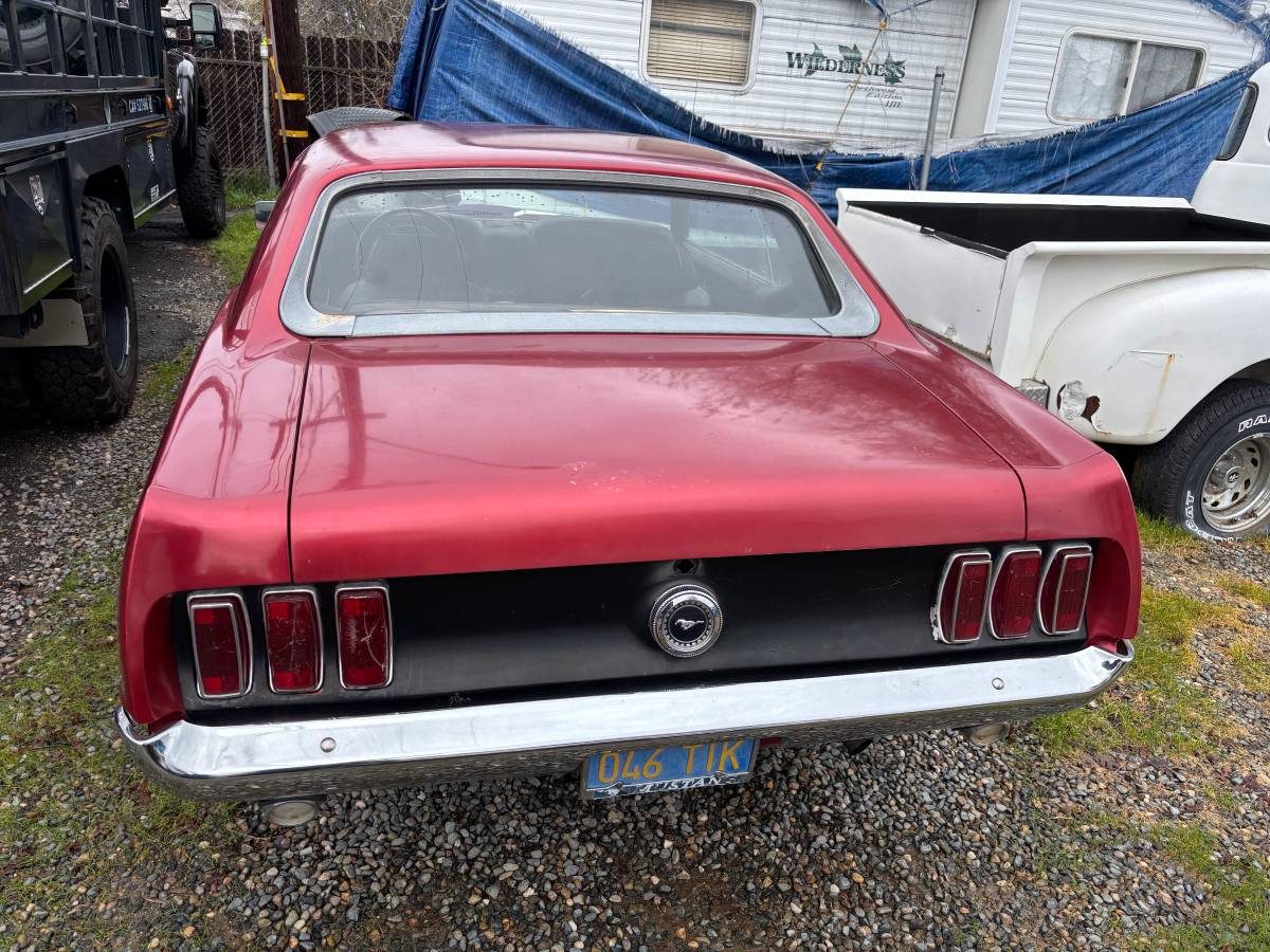 Ford-Mustang-1969-160934-2