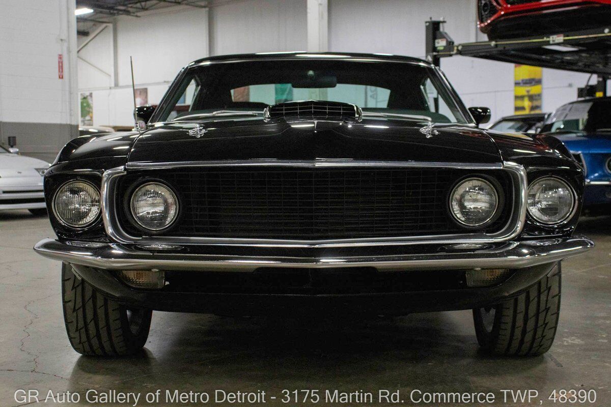 Ford-Mustang-1969-Black-Black-92909-11