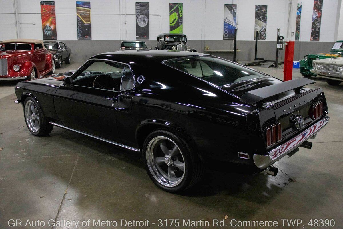 Ford-Mustang-1969-Black-Black-92909-3