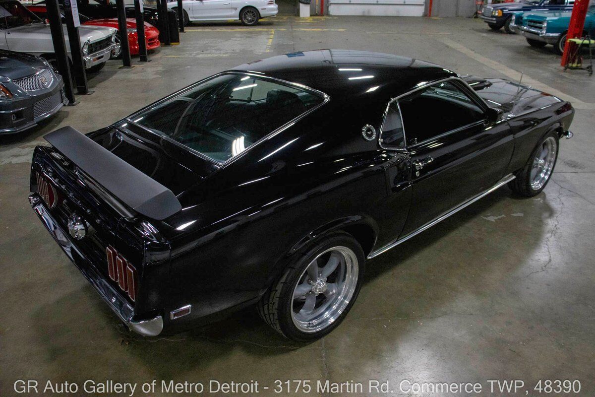 Ford-Mustang-1969-Black-Black-92909-6