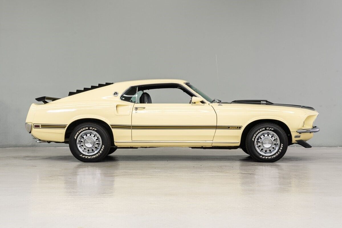 Ford-Mustang-1969-Yellow-Black-19586-7