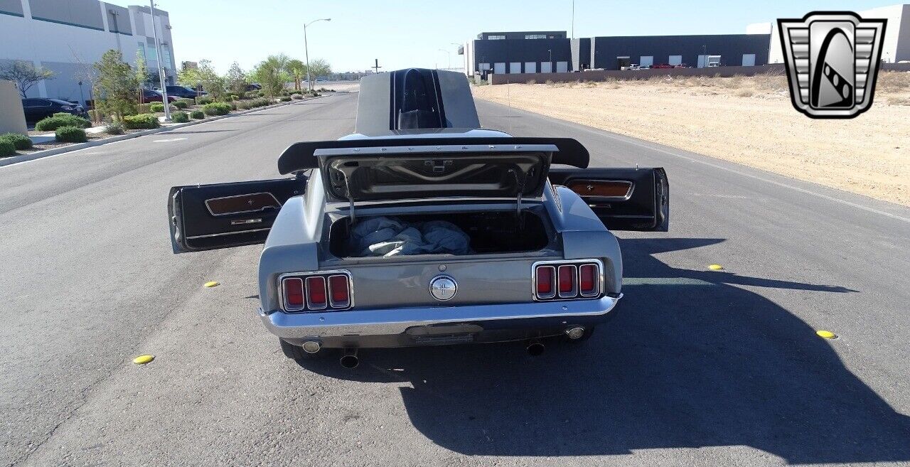 Ford-Mustang-1970-Gray-Black-5050-6