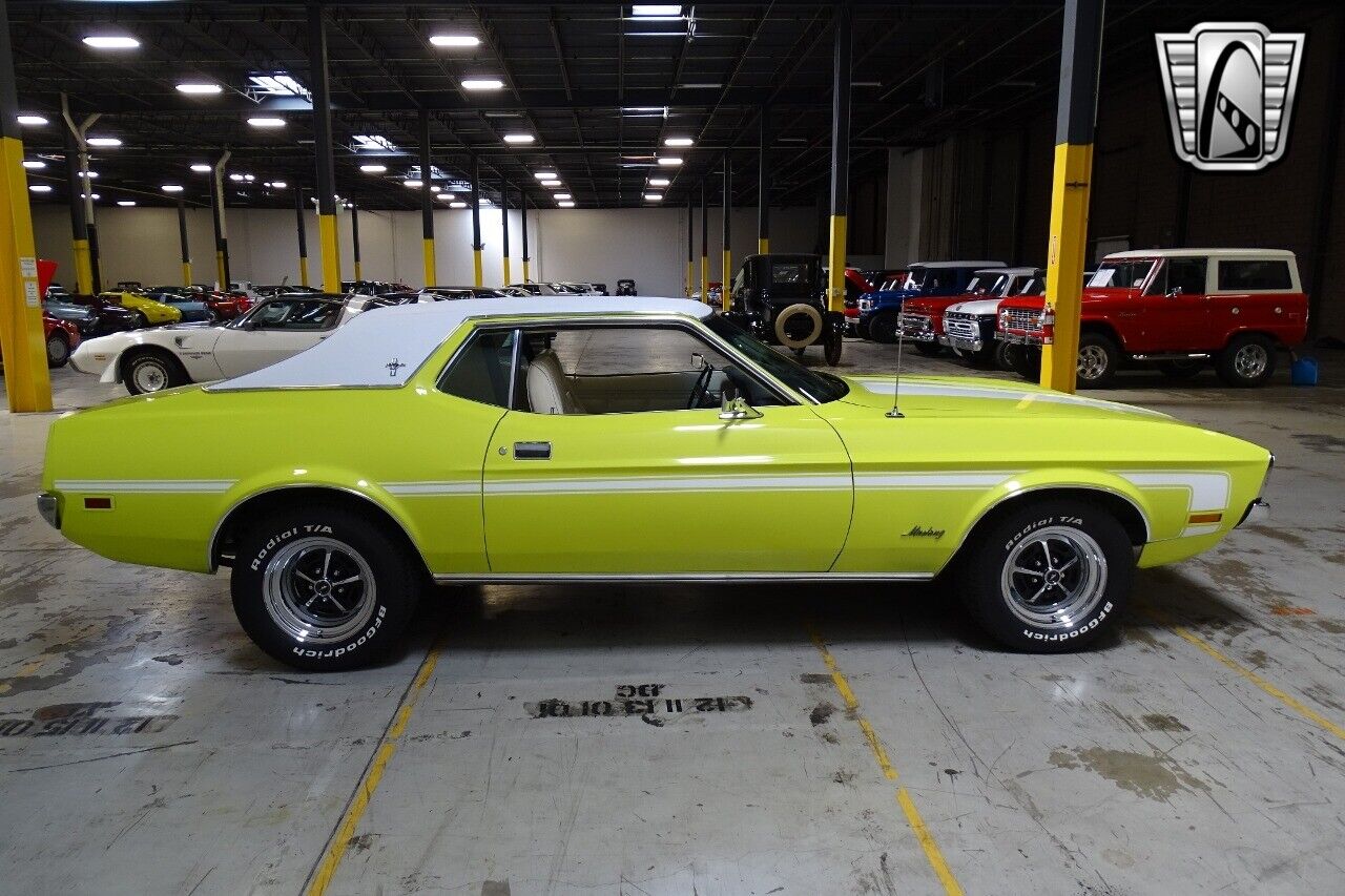 Ford-Mustang-1972-Bright-Lime-White-99850-6