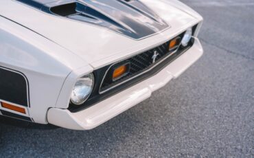 Ford-Mustang-1972-White-Black-50260-26