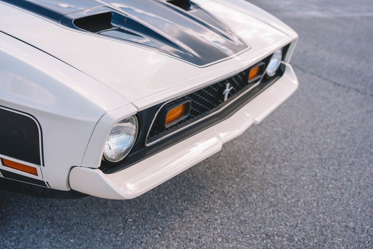 Ford-Mustang-1972-White-Black-50260-26