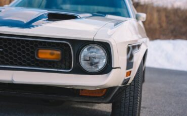 Ford-Mustang-1972-White-Black-50260-32