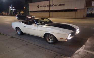 Ford-Mustang-1972-white-107826-1