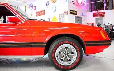 Ford-Mustang-1979-Red-Red-141740-10