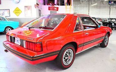 Ford-Mustang-1979-Red-Red-141740-11