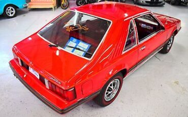 Ford-Mustang-1979-Red-Red-141740-12