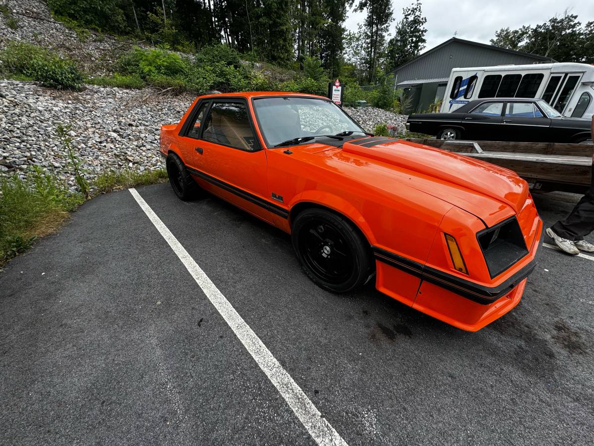 Ford-Mustang-1979-orange-160612-1