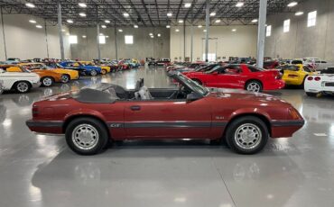 Ford-Mustang-1985-Red-Black-160744-5