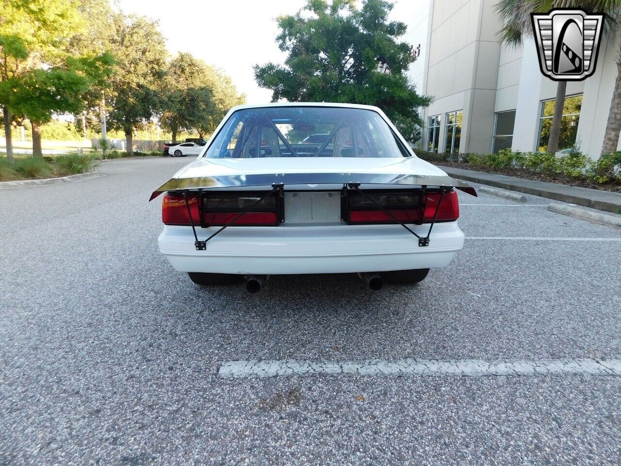 Ford-Mustang-1986-White-Black-0-4