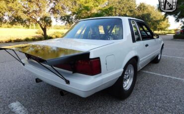 Ford-Mustang-1986-White-Black-0-8