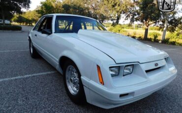 Ford-Mustang-1986-White-Black-0-9