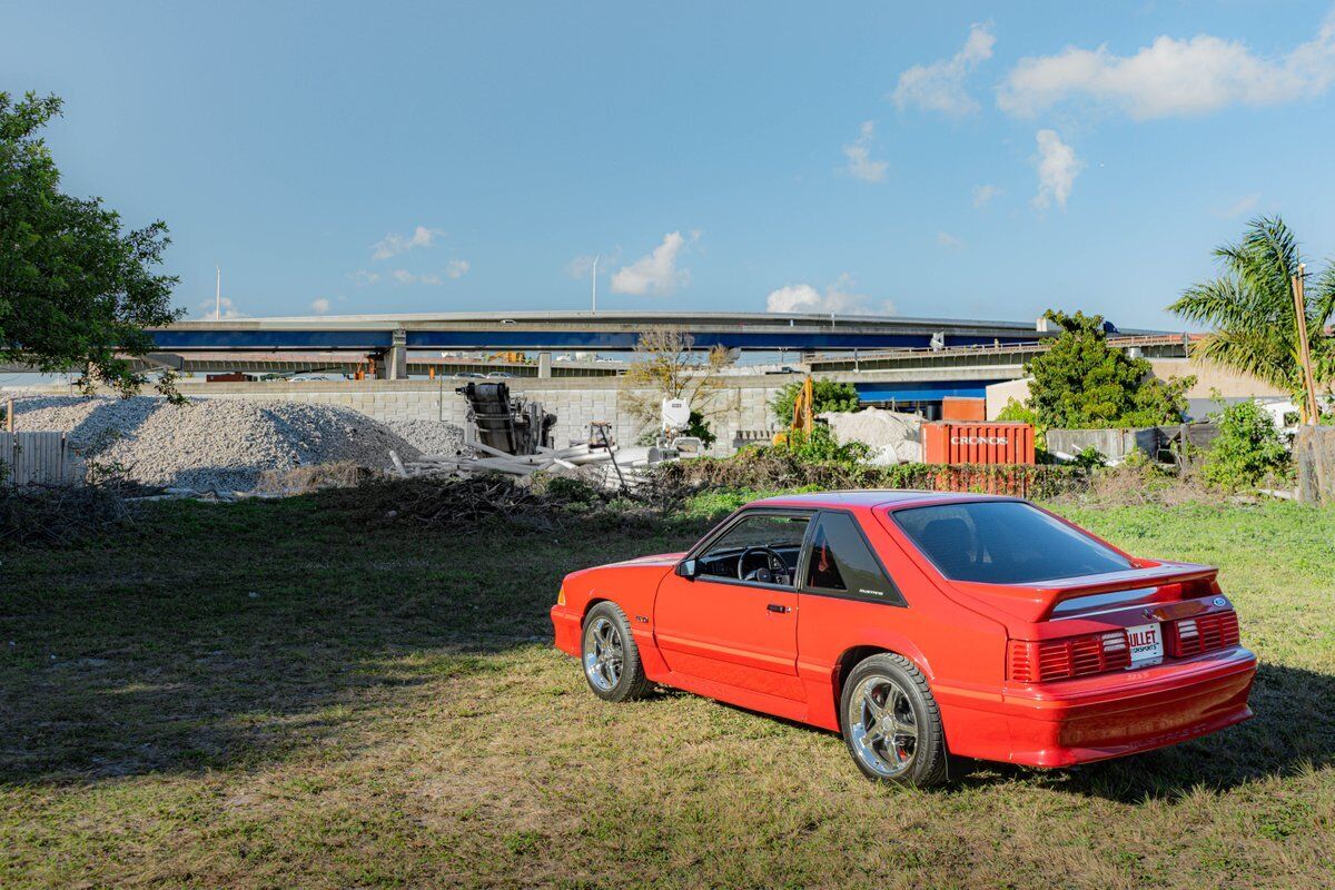 Ford-Mustang-1988-Red-Red-45964-18