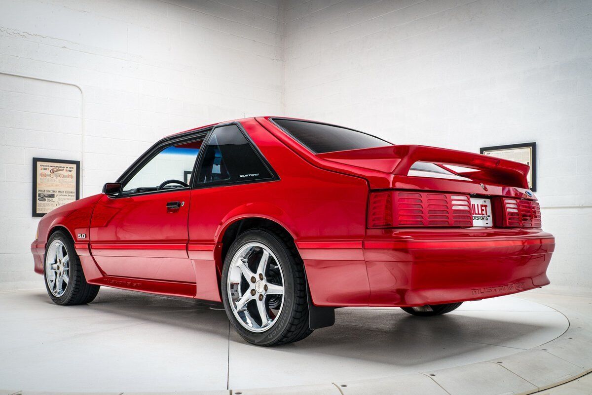 Ford-Mustang-1988-Red-Red-45964-7