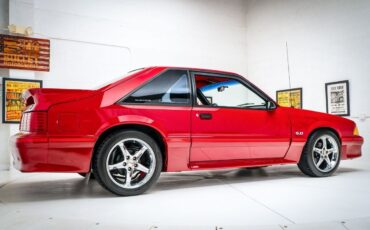 Ford-Mustang-1988-Red-Red-45964-9