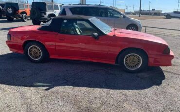 Ford-Mustang-1988-red-124972-1