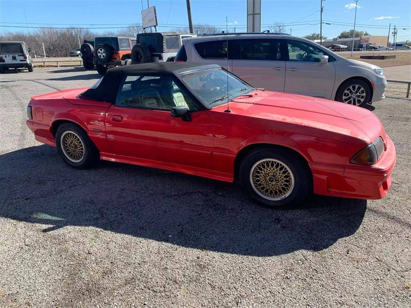 Ford-Mustang-1988-red-124972-13