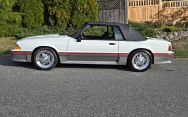 Ford-Mustang-1988-white-136794