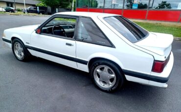 Ford-Mustang-1990-White-Gray-77743-5