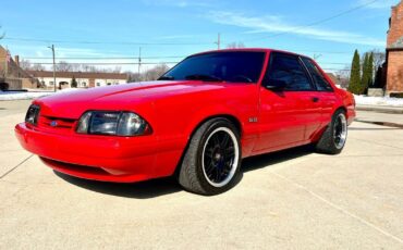 Ford-Mustang-1992-Red-Black-67848-2