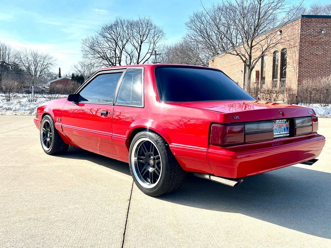 Ford-Mustang-1992-Red-Black-67848-6