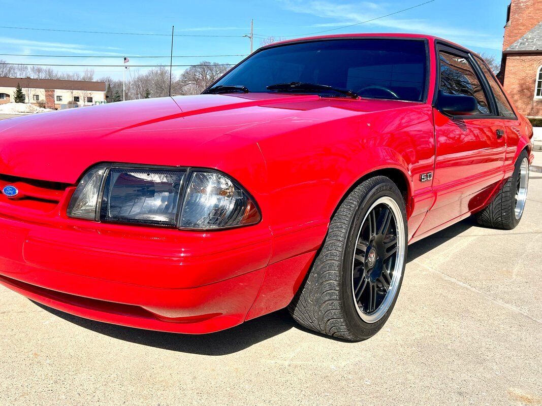 Ford-Mustang-1992-Red-Black-67848-8