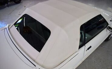 Ford-Mustang-1993-White-White-81562-6