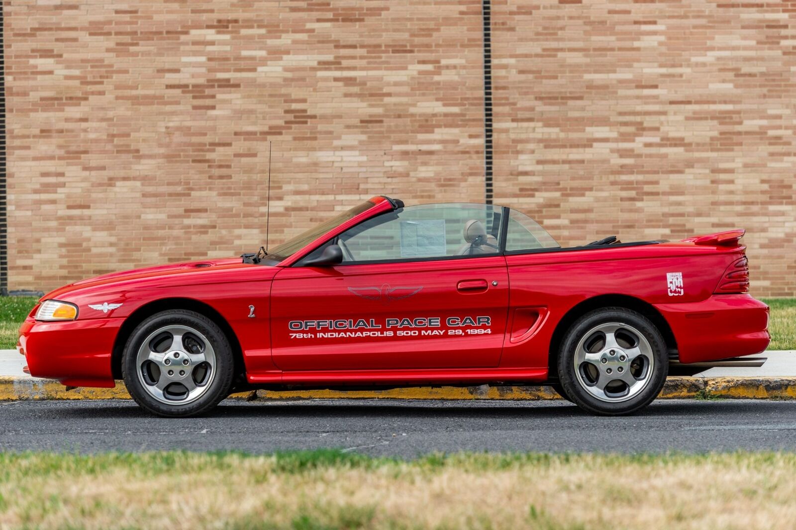 Ford-Mustang-1994-Red-Saddle-698-3