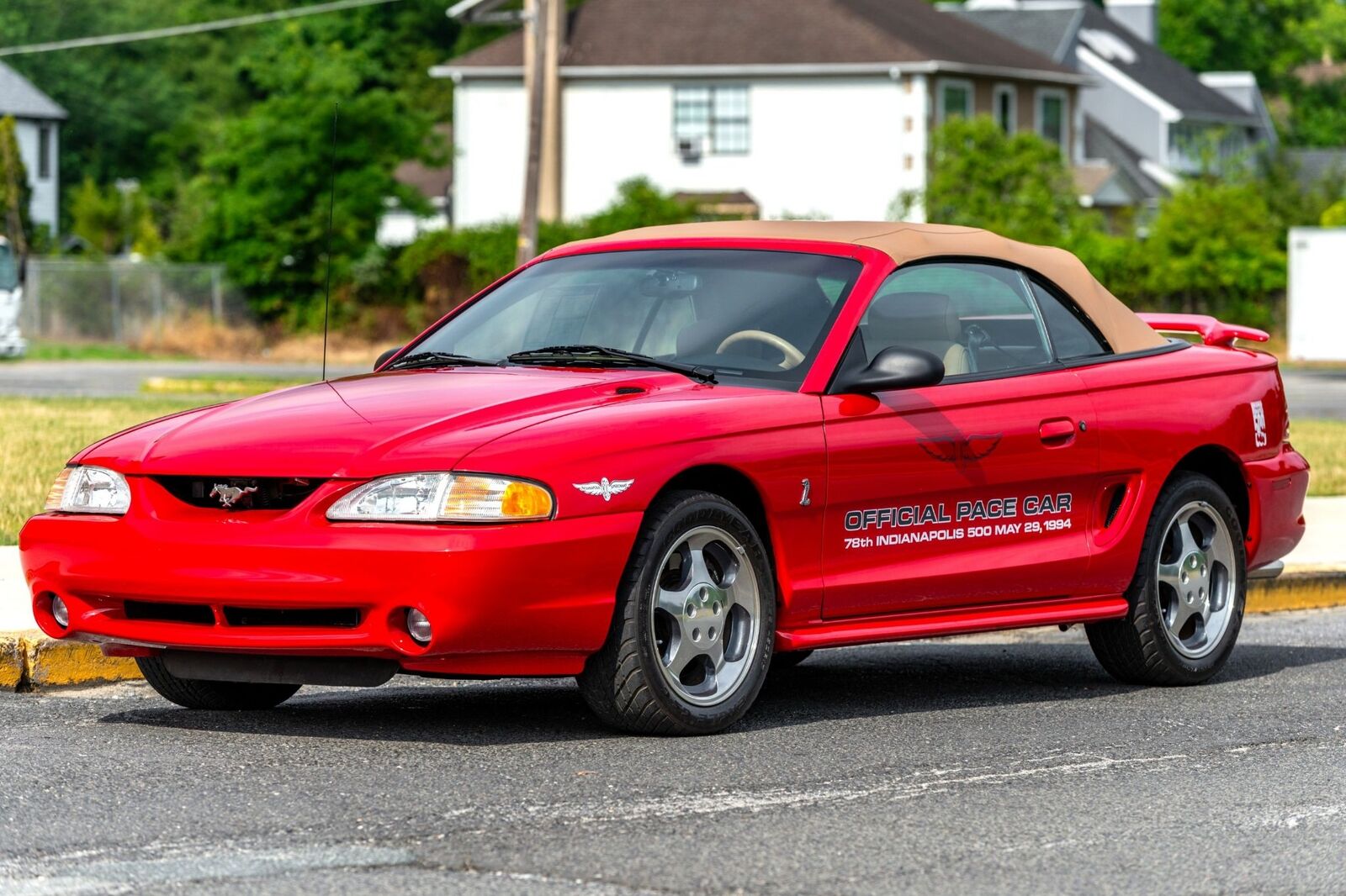 Ford-Mustang-1994-Red-Saddle-698-4