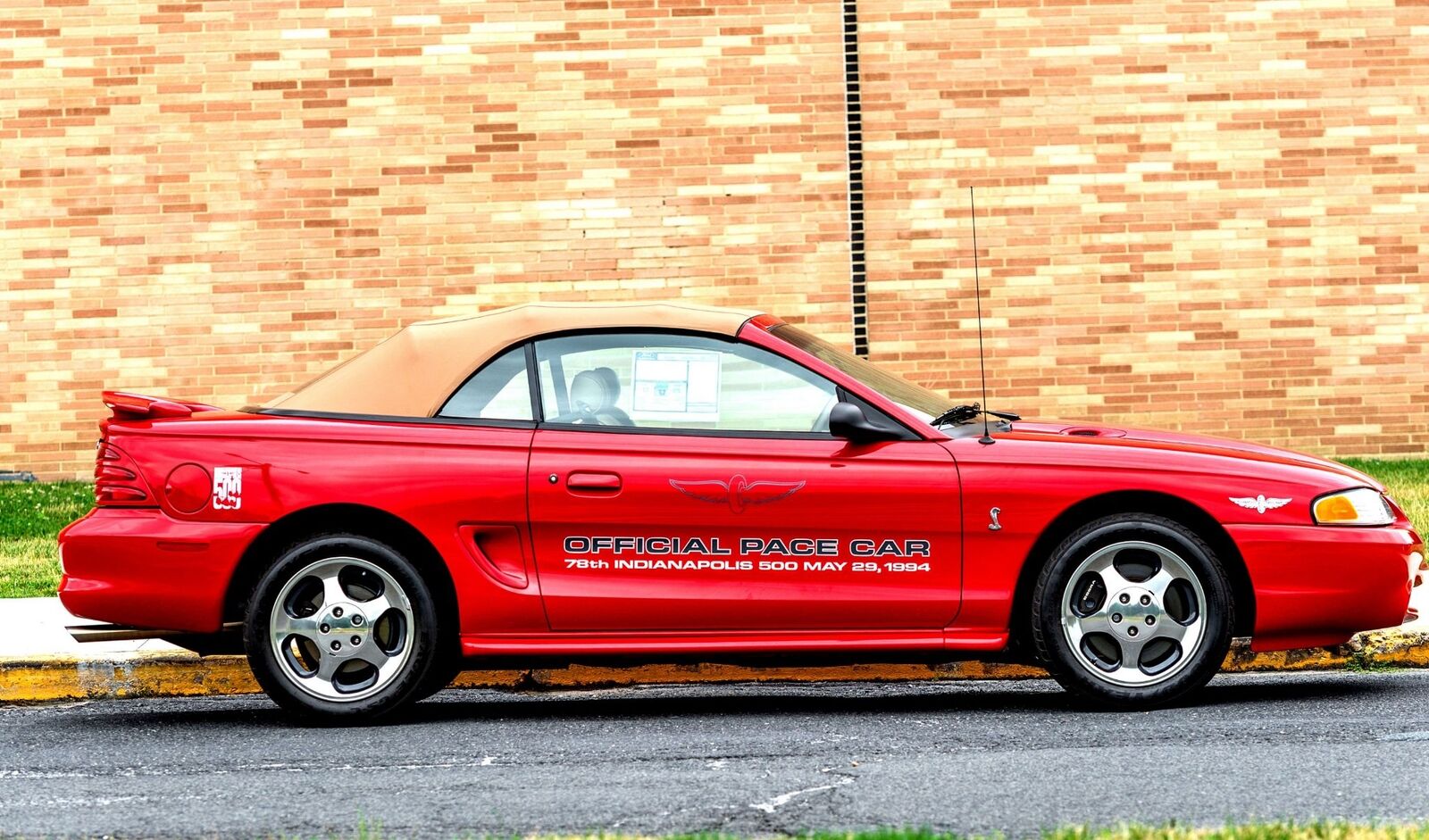 Ford-Mustang-1994-Red-Saddle-698-8